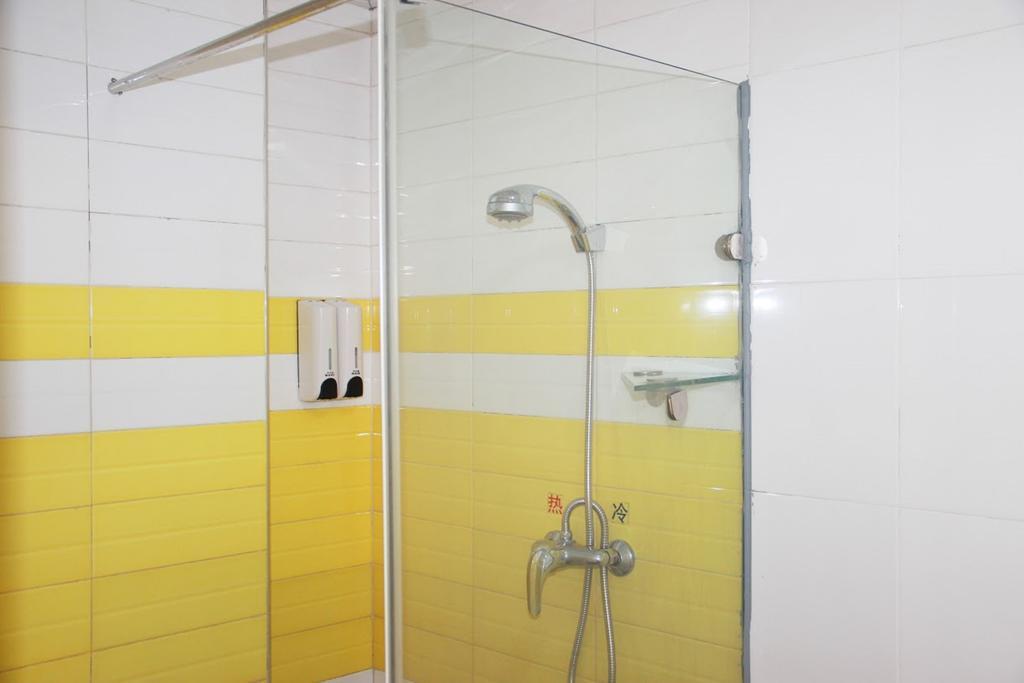 7 Days Inn Meizhou Jiangnan Kedu Commercial Plaza Buitenkant foto