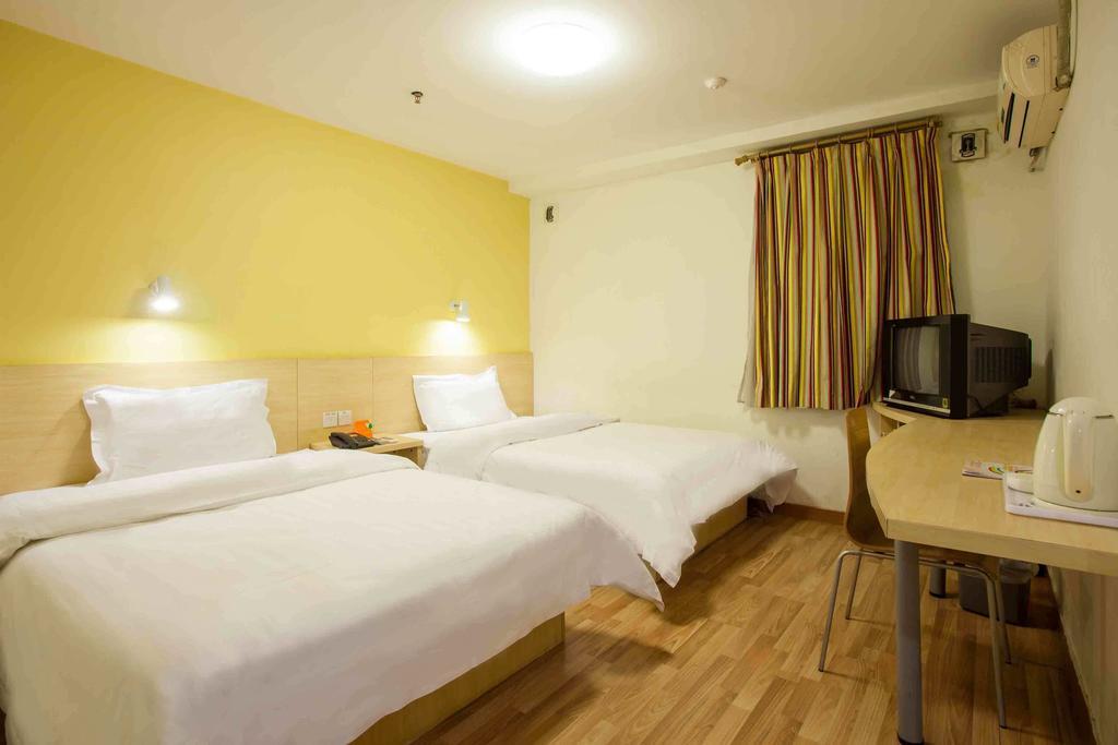 7 Days Inn Meizhou Jiangnan Kedu Commercial Plaza Kamer foto